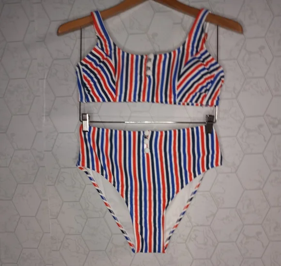 Xhilaration Juniors' Ribbed Bralette Bikini set - Picture 3 of 13